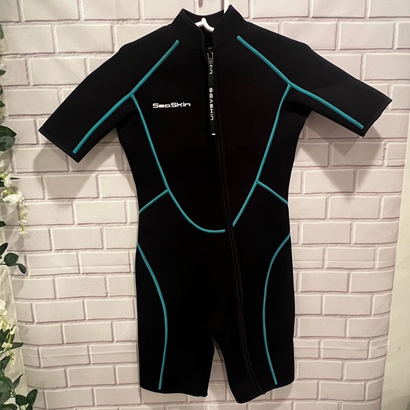Seaskin Womens Shorty Wetsuit Short Body Diving Suit front zip/size M - Picture 2 of 7